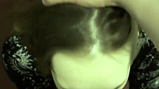 She Sucks Off The First Guy She Meets At A Nightclub 😏