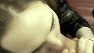 She Sucks Off The First Guy She Meets At A Nightclub 😏