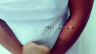 Jebem vročo punčko po pouku, končam na njeno pičko