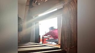 Morrita mexicana trata de seducir a repartidor de comida para pagarle de otra forma y esto pas� vol 1 sophia bellee