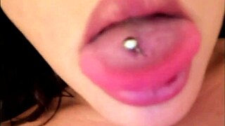 her dick sucking lips are so hot