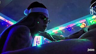 Sexy Christmas Gift Blowjob Sloppy Cumshot