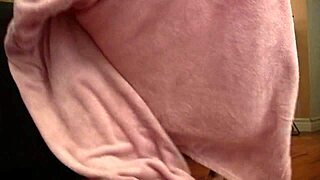 My co-worker lover's squirting masterclass.