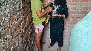 younge indian muslim women