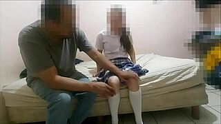 Profesor detente, me duele mi chochito, inocente teen estudiante recibe verga