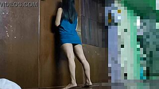 Big-Ass College Girl Sweats Through Home Workout Session