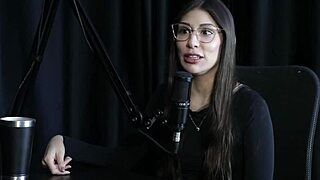 Ama A Profiss�o De Atendente Tinha Contas Secretas