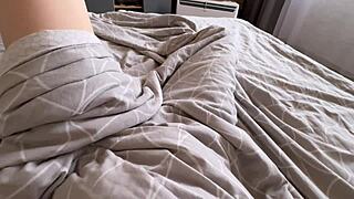 i luv fingerin my wet pussy b4 college in da mornin 😩