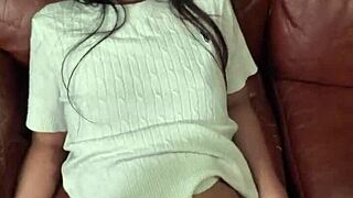 สาวไทย18+โดนควยขาวยักษ์แตกคาหน้า