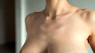 Compilation geiler ungleicher natürlicher 18+ Titten wild wackelnd