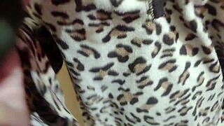 Desi Indian Bhabi Gets Her Hairless Choot Pounded Hard By Cock In Bedroom Late Night