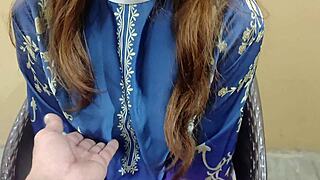 hey meet my stunning college girlfriend after so long apart!