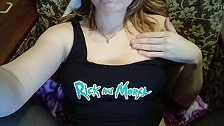 Watch this horny 18yo college teen toy her tight pussy to screaming orgasm?