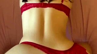 Big ass college girl does red make my booty look bigger? 🍑🔴😏