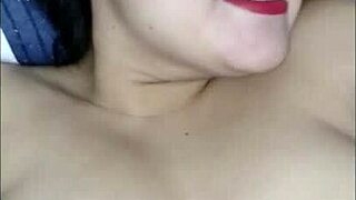 Despierta a tu hijastra virgen con verga dura!