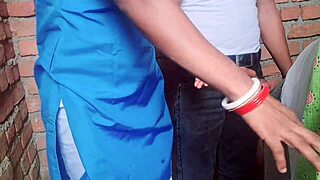 indian schoolgirl mms leaks her sexy body fingering hairy pussy on live cam