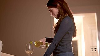 aww my friend got dumped... lemme cure her with my tongue n lesbian love 😘👅 4k vibes!!