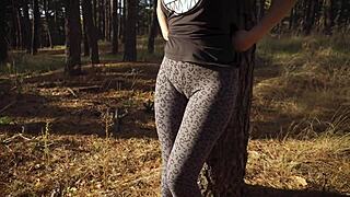 i tease my fat cameltoe pussy lips in tight leopard leggings outside