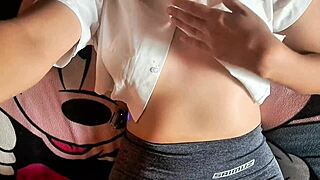 Hey check out this hot influencer flashing everything in public