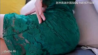 外围模特学生超嫩雪白粉嫩三点听话丰满想试试吗 😘🍑