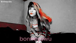 bonneyuwu 5'28 flashing her sexy college girl panties bra skirt homemade latina cutie😍👙