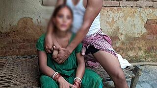 Chubby Indian bhabi cheats with boss in dorm