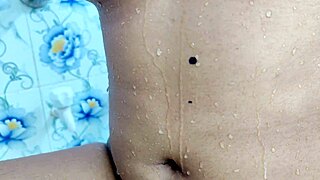Bangladeshi College Girl Takes Relaxing Bath