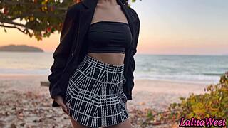 Passeio Na Praia Com Minha Nova Aluna Exibicionista