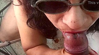 Desi indian aunty fucked by neighborhood boy viral mms xvideos with hindi audio