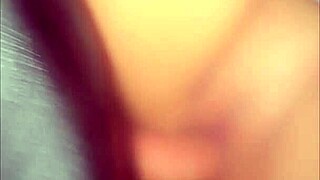 sexo publico en el carro con colegiala chichona