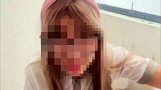 Detonan a colegiala mexicana en el baño de la escuela sexo publico