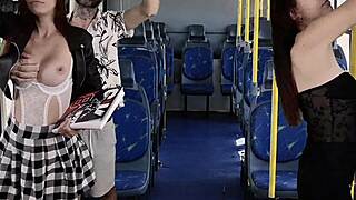 estudante de faculdade sendo encoxada por estranho no onibus