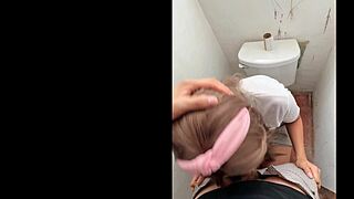 Detonan a colegiala mexicana en el baño de la escuela sexo publico