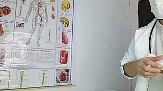o medico me examinou mais do que habitual e eu gostei