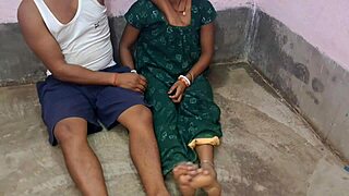 indian bhabhi enjoys fantasy sex with 18 year old