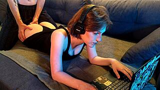 playing minecraft ends with rough sex sloppy blowjob in headphones