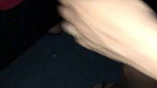 Fui na casa de swing e distribui a buceta entrei no glory hole