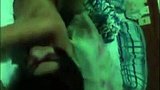 Amigo do corno pegou a namorada moreninha 18 anos casada hotwife