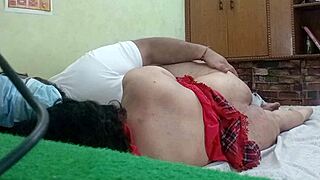 Curvy Latina Girlfriend Gives Passionate Homemade Blowjob