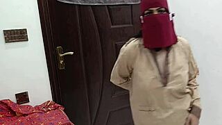 I dance pakistani college striptease