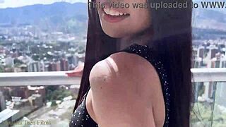 Ik ben een nieuwe 18+ meid die eerste anaal probeert met monster lul