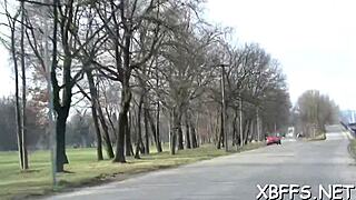 Cewek 18+ tawarin memek ketatnya ke cowok