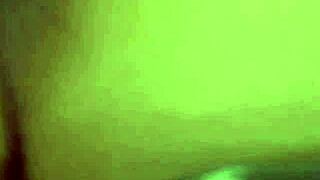 毛茸茸亚洲熟女婊子小奶子内射