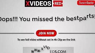 בחורה מאזוכיסטית מקלפת את החבר על בגידה מזיינת אותו וגומרת על הזין