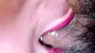 Эй, смотри, как эта милая коротышка в Санрио-трусиках сходила с ума!