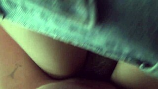 ασιάτισσα γλυκιά τιν 18+ γκαμάει δυνατά με στενά τζινς