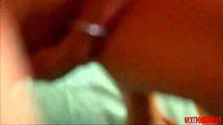 Lulacum69 sarışın genç kız yurt odasında webcam mastürbasyon gösterisi yapıyor