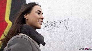 德国侦察员 – 我粗暴操了lydiamaus96的大屁股和下垂奶子