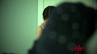 Пленителна червенокоса тийнейджърка 18+ тийзър от allherluv com