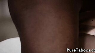 小柄ブロンド義娘がBBCを激しいきついマンコシーンで受け入れる